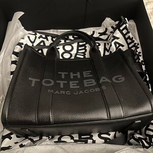 Marc Jacobs “The Tote Bag”